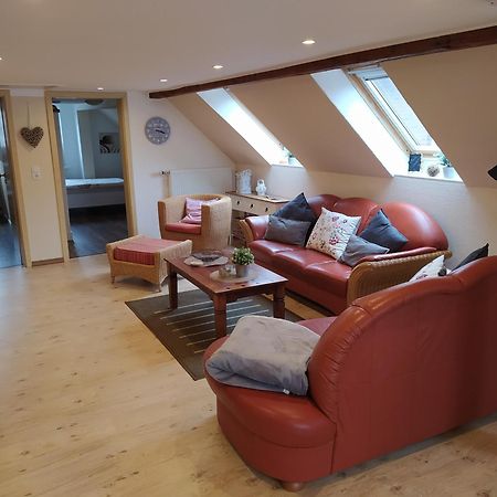 Ferienwohnung In Der Altstadt Von ハイリゲンハーフェン エクステリア 写真