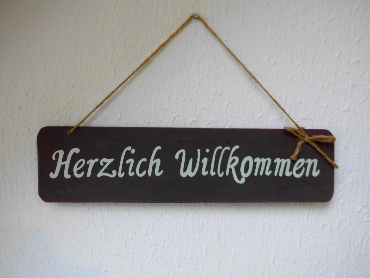 Ferienwohnung In Der Altstadt Von ハイリゲンハーフェン エクステリア 写真